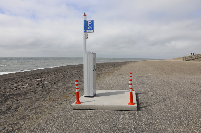 Parkscheinautomat auf dem deich